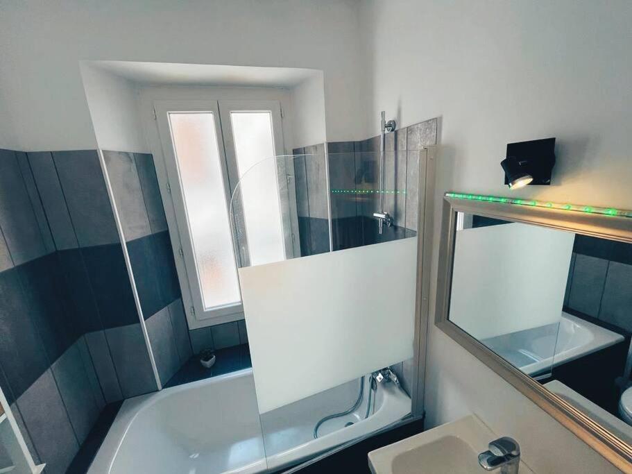 Grand Appartement Cosy Lumineux Saint-Maximin Esterno foto